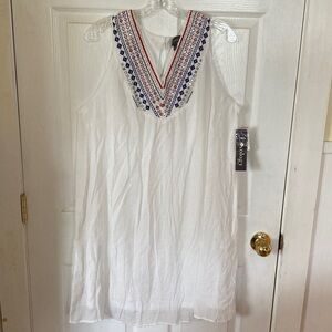 Luxology White Sleeveless Dress with Embroidered V-Neck